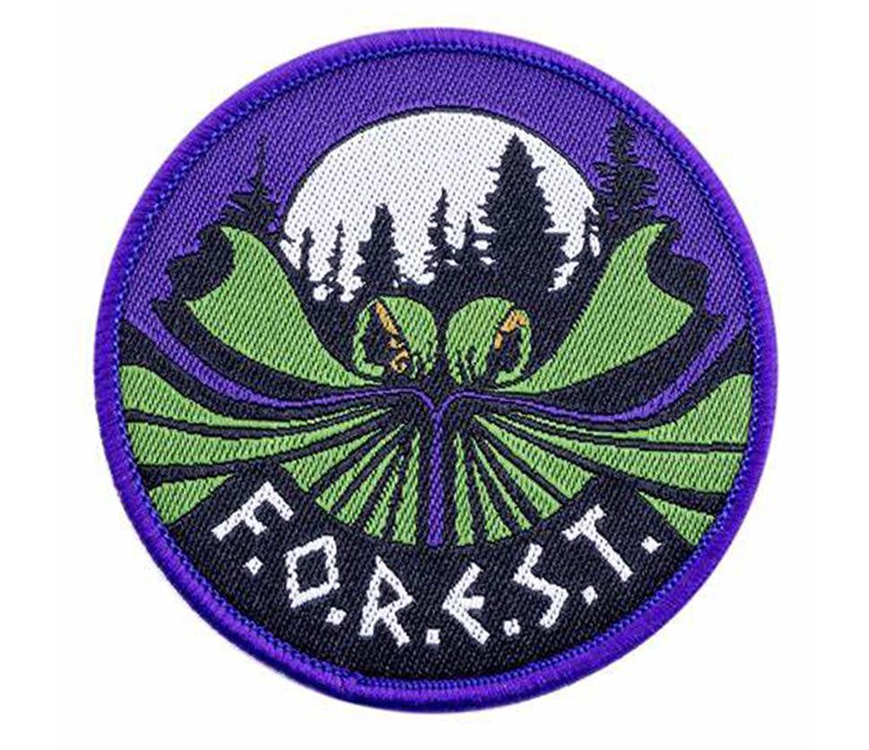 Woven Patches/Thin threads are woven tightly (like a tapestry), creating a smooth, flat finish.